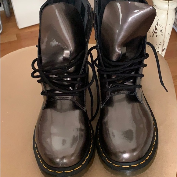 Shoes - Dr.Martens PEWTER